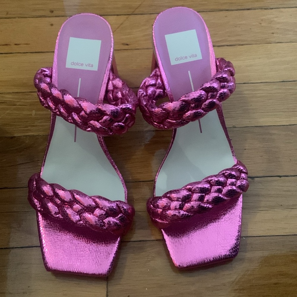 Dolce Vita brand new